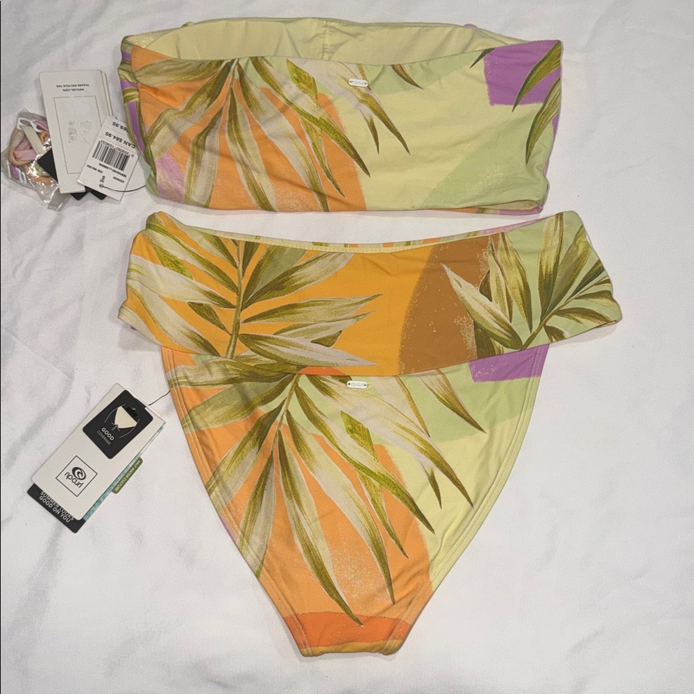 RIPCURL Montego Bay Bandeau Bikini Top & High Waist Bikini Bottom, SMALL - Picture 4 of 11